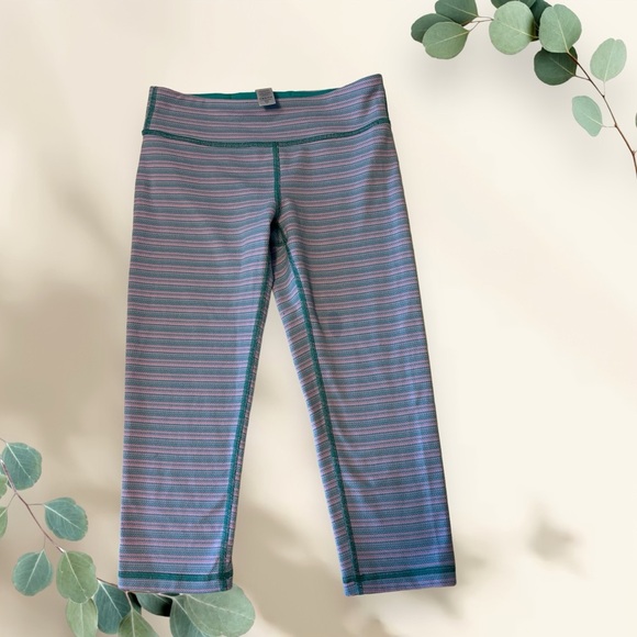 Ivivva Girls Striped Capri Leggings. Size 12. - Picture 1 of 6